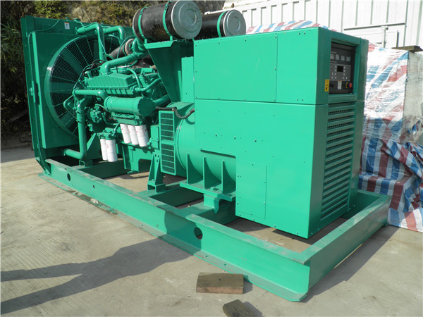 阳西发电车出租-柴油发电机散热器怎样散热