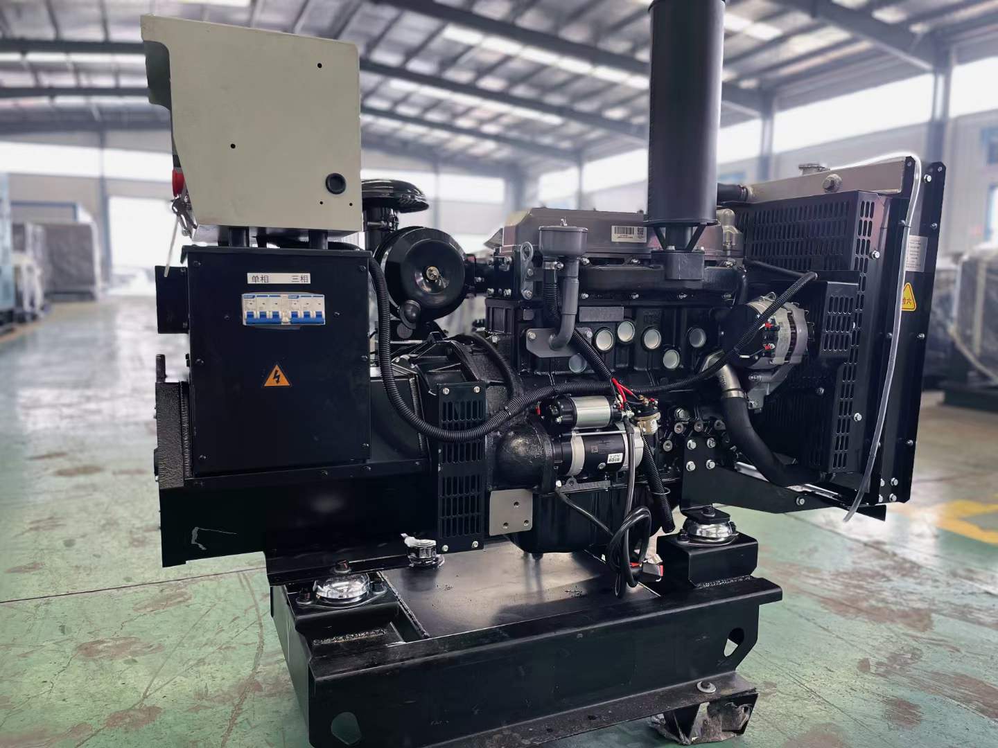 阳西如何降低电感性负载对发电机的影响？