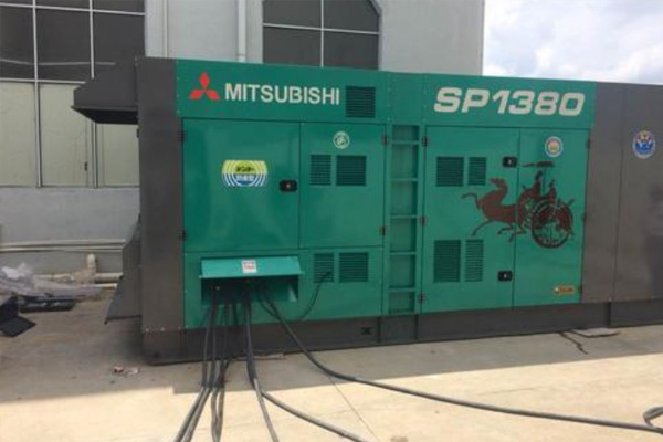 阳西为什么有些柴油发电机组的输出电压可以调节？