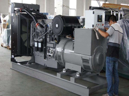 阳西柴油发电机组和储能设备配合使用的案例