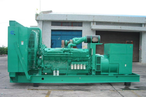 阳西工厂发电机应急发电时如何更准确地检查发电机状态？