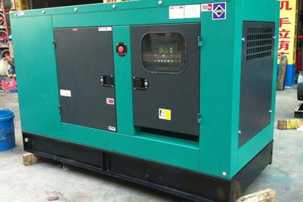 阳西如何检查机油的使用时间？